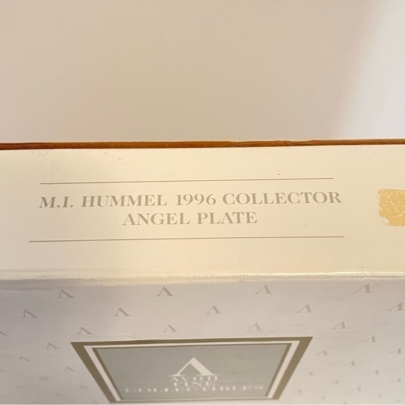 M. I. hummel crystal 1996 collectors angel & baby jesus plate avon products - Picture 14 of 14